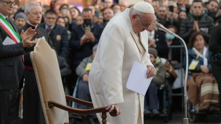 La Visita Di Papa Francesco A Piazza Di Spagna Per L’Immacolata ...