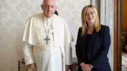 Papa Francisco se reune com Giorgia Meloni a Primeira Ministra italiana 1 700x394 1