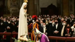 Papa Francisco consagra a Russia e a Ucrania ao Imaculado Coracao de Maria 1 768x432 1