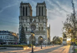 Vitrais modernos serao instalados na Catedral de Notre Dame em Paris