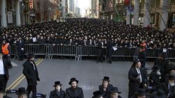 640px NYC Haredi protesters