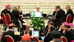 Segunda sessao do Sinodo dos Bispos e iniciada no Vaticano 3