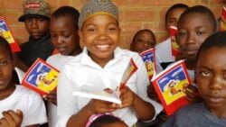 Dez mil Biblias da Crianca serao distribuidas em Roma
