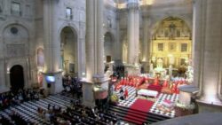 Il cardinale Semeraro presiede la cerimonia di beatificazione di 124 martiri spagnoli. 1 Cardeal Semeraro preside cerimonia de Beatificacao de 124 martires espanhois 1 1