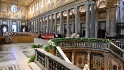 Roma celebra Nossa Senhora das Neves com Missa Solene e tradicional Nevada 2